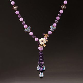 Handmade purple amethyst necklace with butterfly accents - Collar de amatista hecho a mano con mariposas.