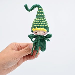 Beginner crochet kit for cute forest elf doll - kit de ganchillo para elfo del bosque kit de crochet elfe de la forêt かぎ針編みキット 森の妖精