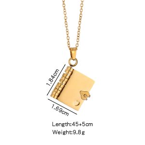 Custom stainless steel diary pendant with hidden message inside, joyeria personalizada de acero inoxidable, bijoux personnalisés en acier inoxydable avec message secret, Edelstahl-Tagebuch-Anhänger mit versteckter Botschaft.