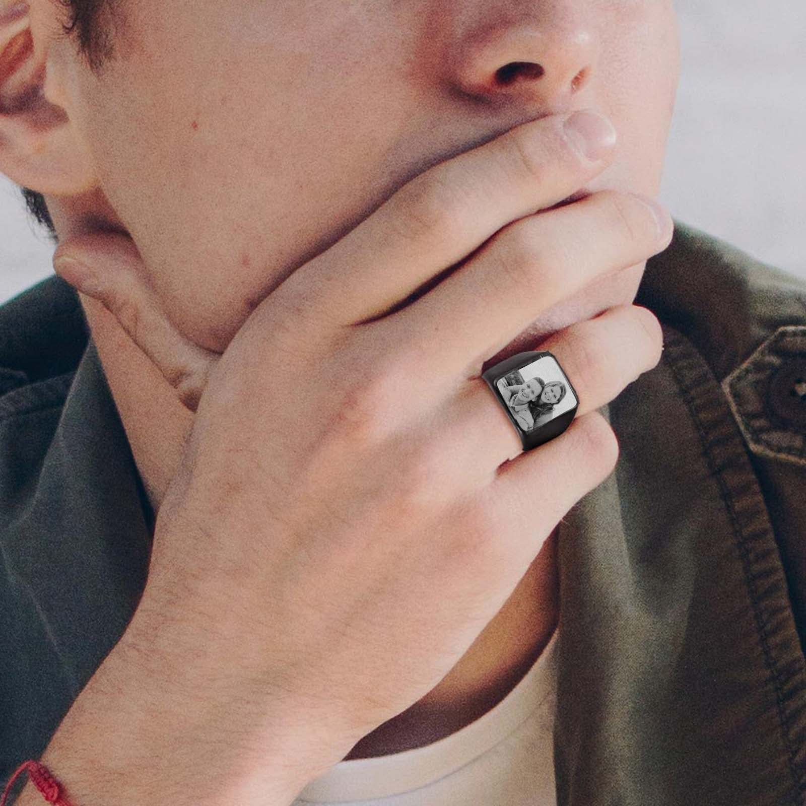 Personalized photo engraving ring for men, anillo con foto grabado láser, bague personnalisée avec photo, Ring mit individueller Fotogravur, メンズ向け写真刻印カスタム指輪