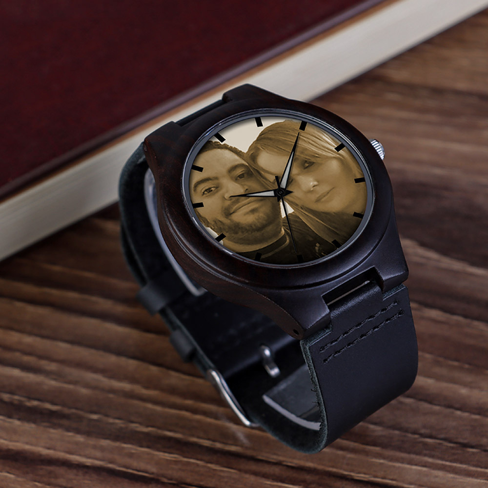 Reloj de Madera Personalizado con Foto – Regalo Único con Grabado en el Reverso – Reloj de Cuarzo para Hombre y Mujer - Image 3